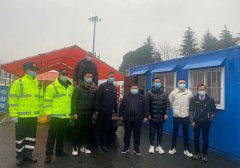 程力志愿者慰问新春坚守在高速路抗疫一线员工